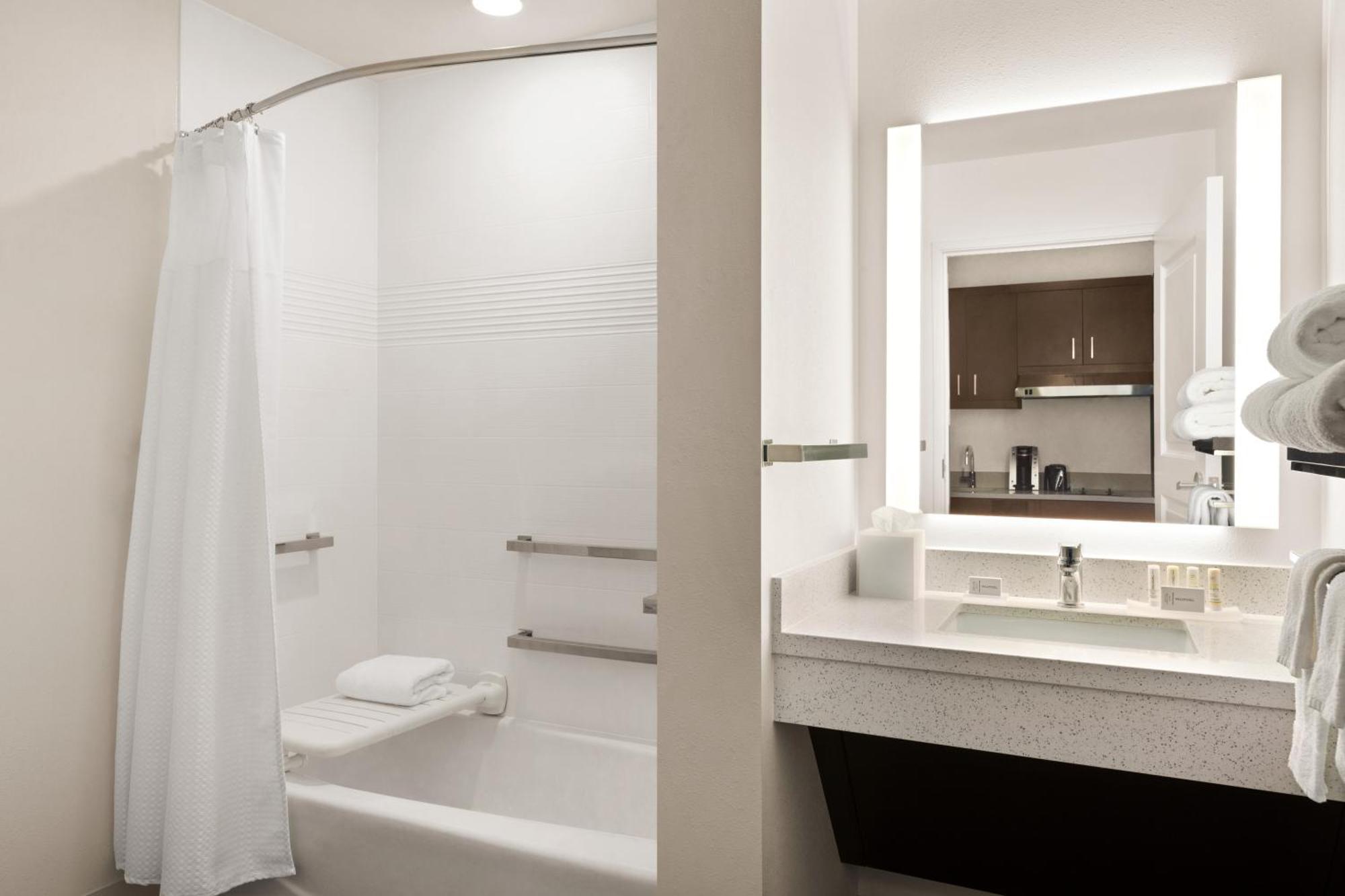 Towneplace Suites Cedar Rapids Marion Bagian luar foto