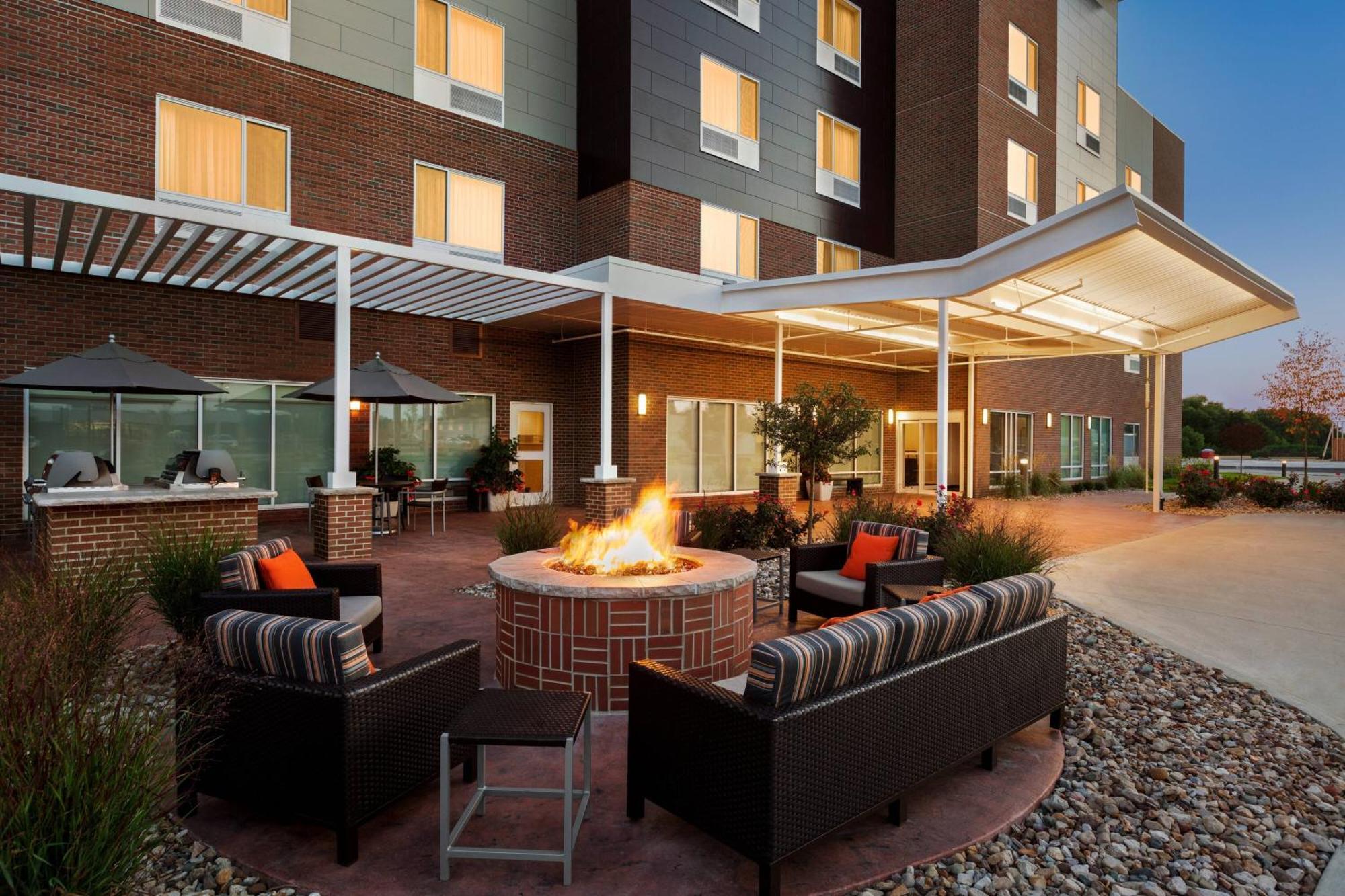 Towneplace Suites Cedar Rapids Marion Bagian luar foto