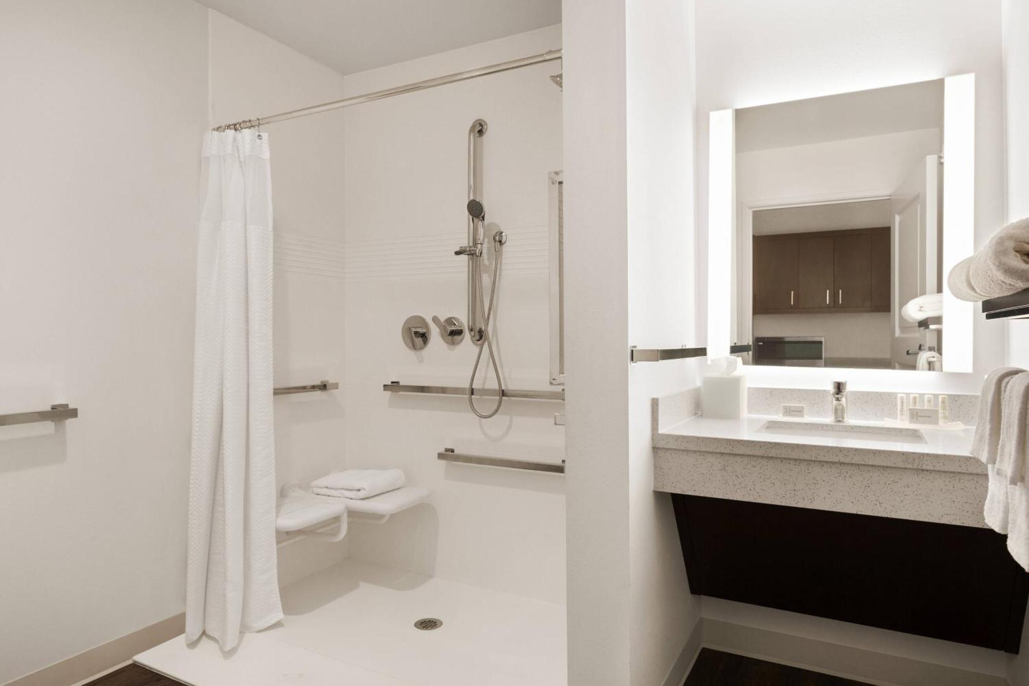 Towneplace Suites Cedar Rapids Marion Bagian luar foto